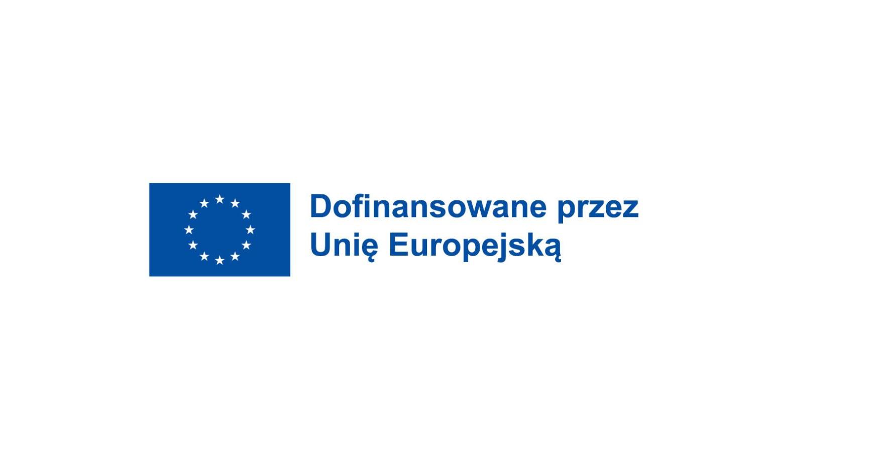 Grafika przedstawia logo Unii Europejskiej z informacją o finansowaniu projektu. Po lewej stronie znajduje się niebieski prostokąt z symbolem Unii Europejskiej – okręgiem złożonym z 12 białych gwiazd na niebieskim tle. Po prawej stronie, w tej samej kolorystyce, umieszczono tekst: "Dofinansowane przez Unię Europejską". Grafika jest minimalistyczna i formalna, co podkreśla oficjalny charakter informacji o wsparciu finansowym przez Unię Europejską.